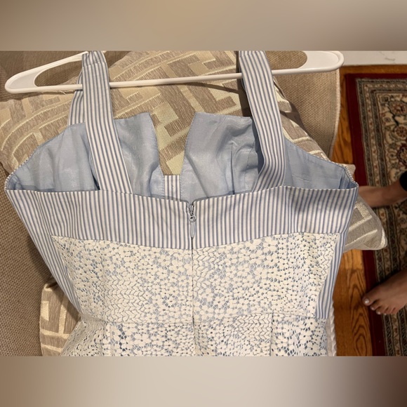 BCBG LACE TOP INSET DRESS - Picture 8 of 11